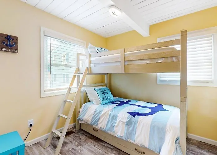 The Orange Crush - 5br Beachfront Family Retreat Ocean Stadt