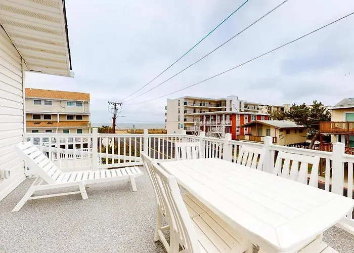 The Orange Crush - 5br Beachfront Family Retreat * Ocean Stadt