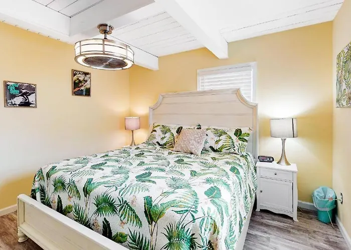 The Orange Crush - 5br Beachfront Family Retreat Ocean Stadt